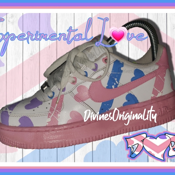 **CUSTOM** Nike air force one low "Hearts of Love" - Picture 5 of 5